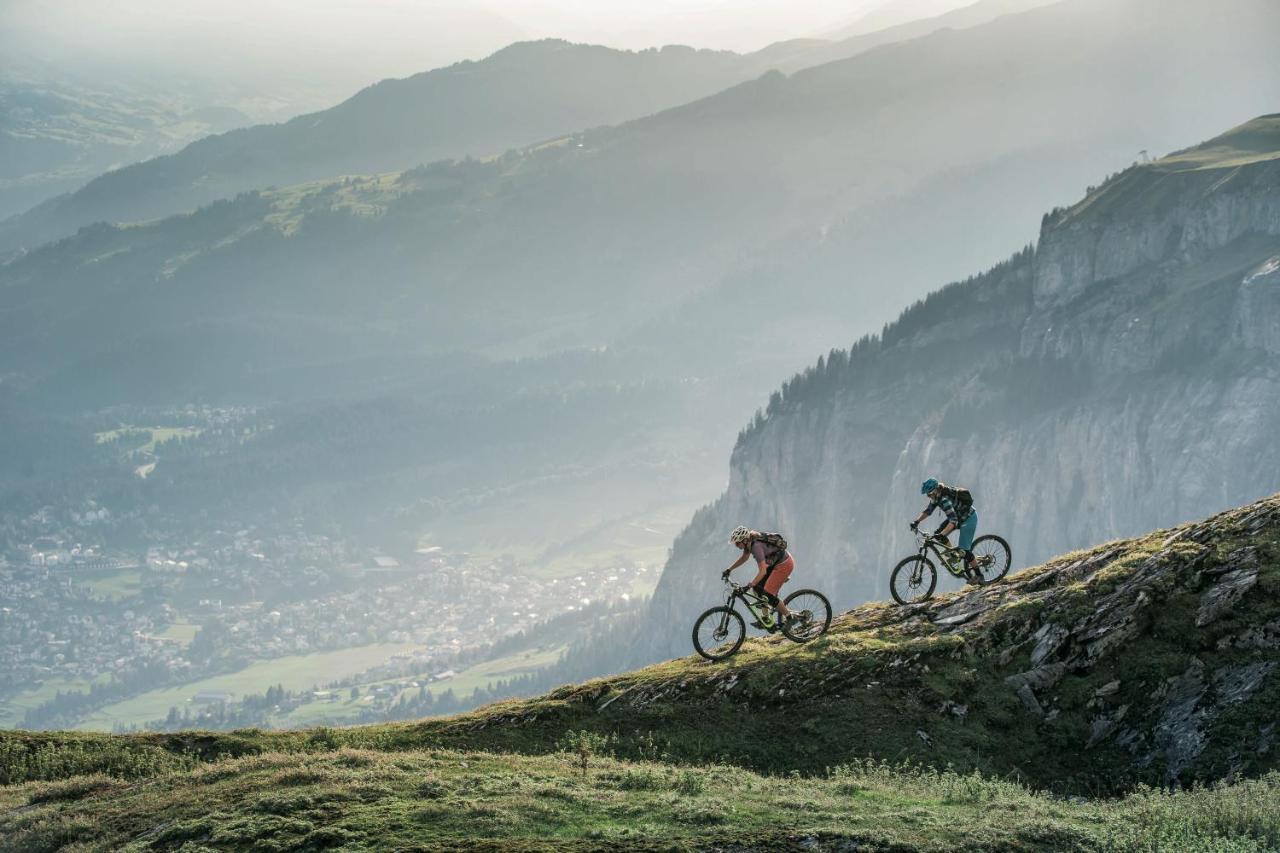 フリムスEdelweiss Residenza Quadraアパートメント エクステリア 写真